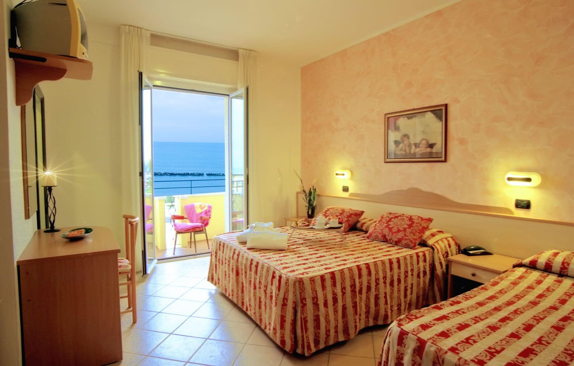 Hotel Palos Rimini Eksteriør bilde